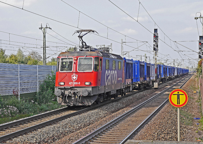 新能源電動汽車出口排名第一